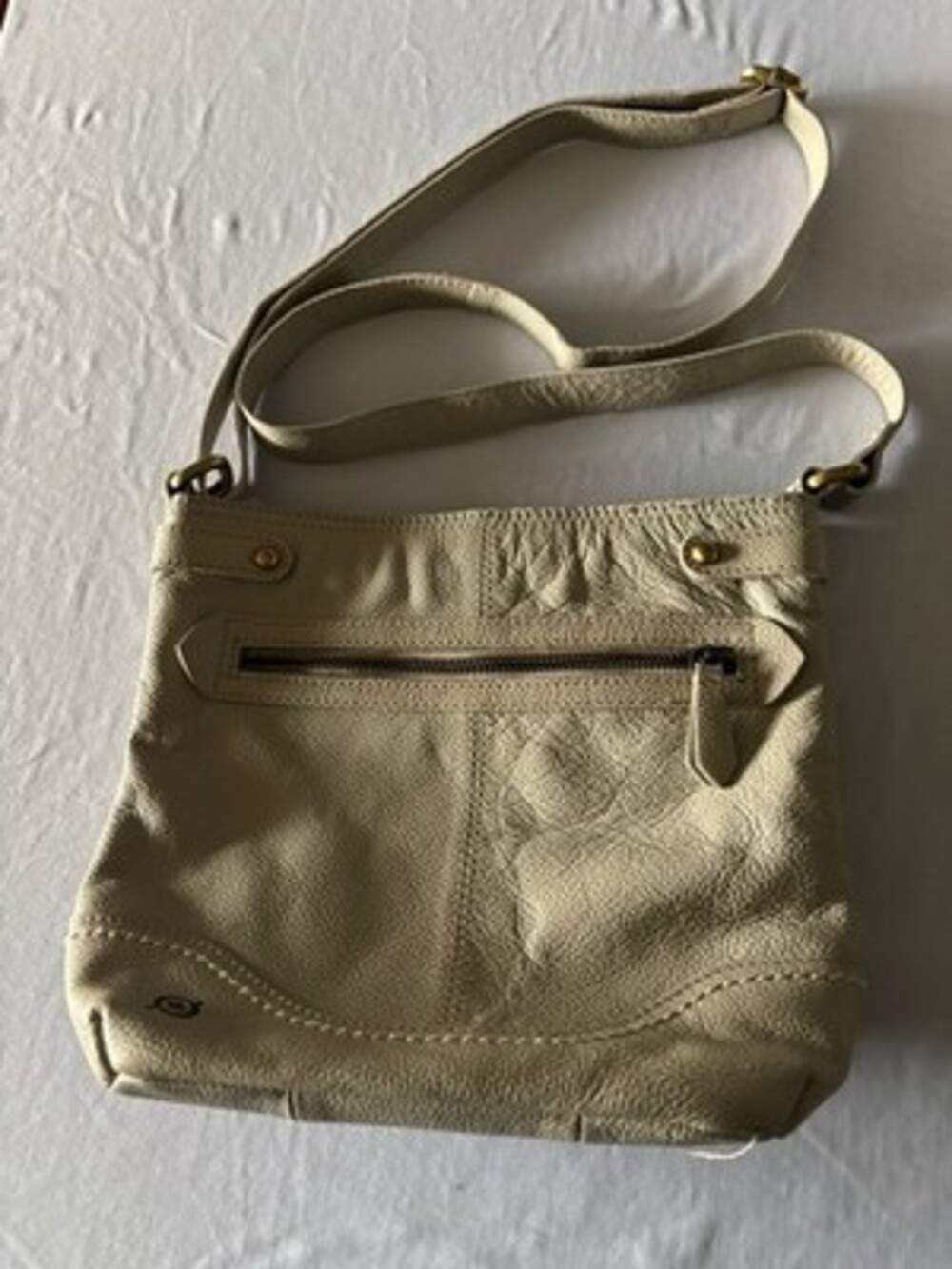 Born Cream Pebbled Leather Crossbody Bag Ivory Off White Adjustable Strap
